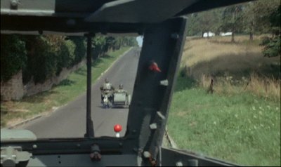 Wo bitte ist die 7. Kompanie geblieben004.jpg (82.33 Kio) Vu 8419 fois extrait du film:<br />"Mais ou est donc passée la 7e compagnie ?"
