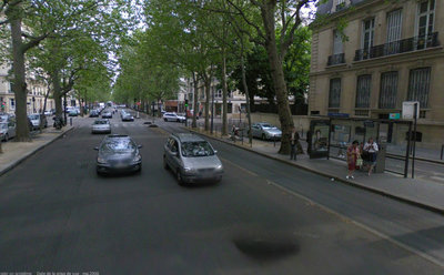 09 - 125 rue montmartre.jpg (213.85 Kio) Vu 18786 fois L'avenue Bosquet et l'arrêt de bus Bosquet-Rapp aujourd'hui