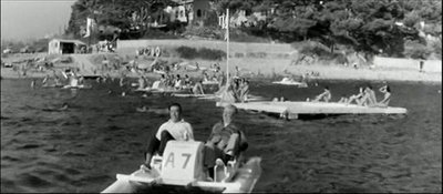 Age ingrat004.jpg (28.67 Kio) Vu 8186 fois extrait du film:<br />"L'age ingrat"
