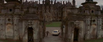 Hantise 001.jpg (62.75 Kio) Vu 11655 fois extrait du film:<br />"Hantise"