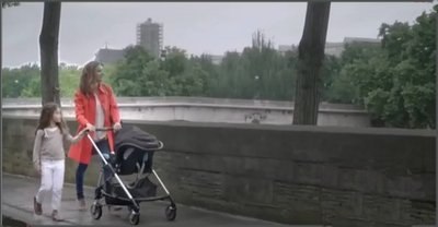 Foresti3.jpg (31.08 Kio) Vu 9836 fois extrait de la "Parodie de Bref" Florence Foresti