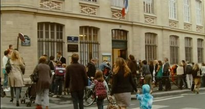 Polisse B.jpg (87.77 Kio) Vu 11738 fois extrait du film :<br />"Polisse"