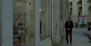 modernlove001.jpg (34.07 Kio) Vu 5148 fois ERIC (Pierre-François Martin-Laval ) devant la pharmacie