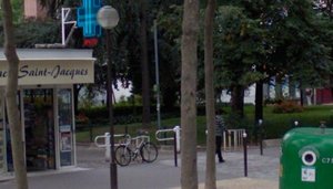 pharmacie004.jpg (59.68 Kio) Vu 8974 fois de nos jours, le coin a peu changé