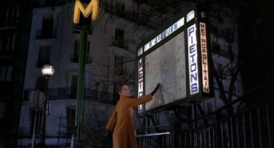 Charade004.jpg (75.09 Kio) Vu 7142 fois extrait du film<br />"Charade"