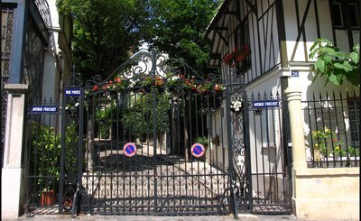 avenue frochot 75009 PARIS.jpg (227.04 Kio) Vu 7410 fois De nos jours