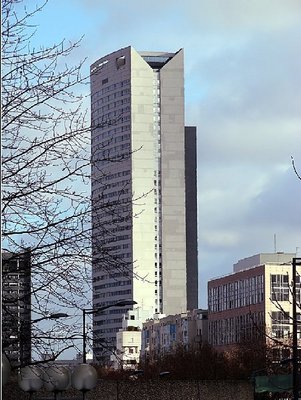 tour les poissons à Courbevoie.JPG (224.82 Kio) Vu 46327 fois Tour "Les Poissons"