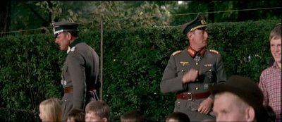 die grosse sause-011.jpg (80.99 Kio) Vu 16446 fois extrait du film:<br />"La grande vadrouille"