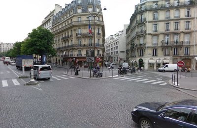 Rue Quentin-Bauchar- Carrefour George V-75008 PARIS.jpg