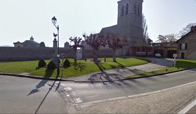 place du 11 novembre 1918-78760 JOUARS PONTCHARTRAIN.jpg