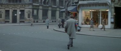 extrait du film:<br />&quot;une femme est une femme&quot;
