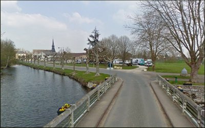 Pont-D153 Alluyes.jpg