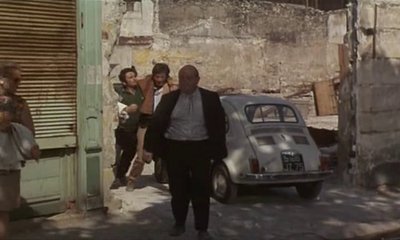 extrait du film:<br />&quot;Le fou du labo IV&quot;