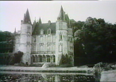 chateau vu dans le film snobs.png