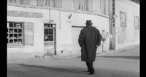 La place devant l'église