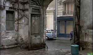 extrait du film: cour intérieure<br />17 rue des Tournelles Paris IV