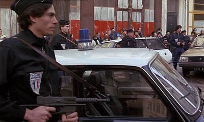 100 briques 004.jpg (49.56 Kio) Vu 7872 fois Extrait du film:<br />"Pour 100 briques t'as plus rien"