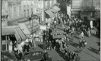 Archimède002.jpg (43.11 Kio) Vu 22591 fois Extrait du Film:<br />"Archimède le Clochard"
