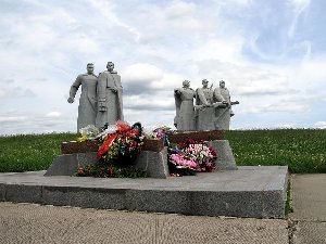 Dubosekovo. Memorial of 28-Panfilov-Heroes3.jpg