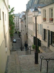 PARIS<br />3 les escaliers de la rue André Antoine de nos jours<br />Le charme de Montmartre