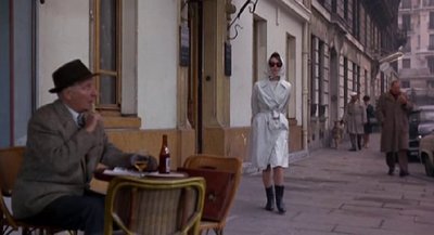 Charade002.jpg (79.71 Kio) Vu 7447 fois extrait du film<br />"Charade"
