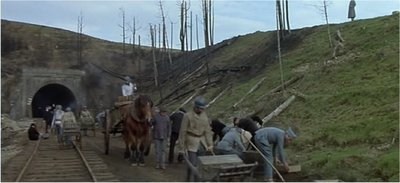 extrait du film:<br />&quot;La vie et rien d'autre&quot;